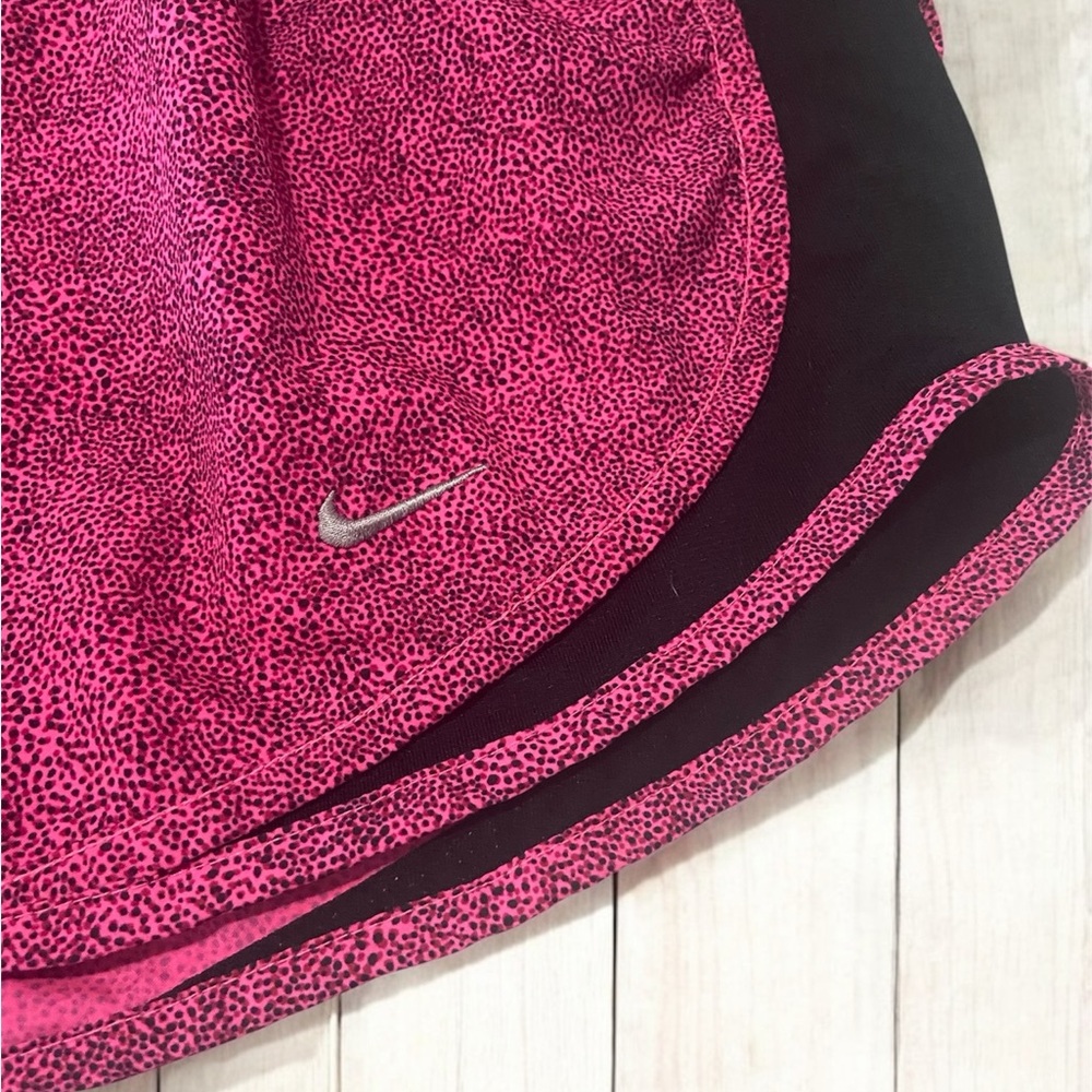 Nike Dri Fit pink black Activewear shorts Sz XL